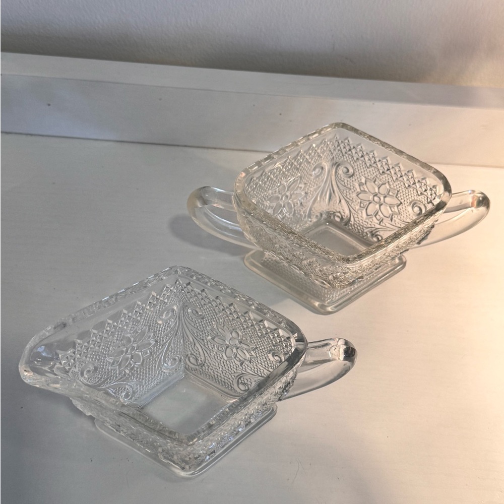 vintage Indiana Glass Diamond Tiara creamer and sugar set - Picture 3 of 4